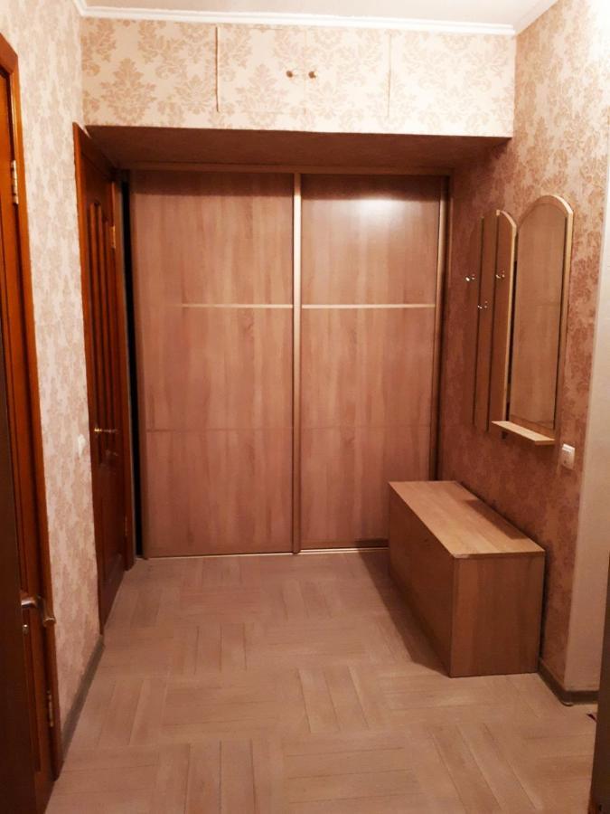 Apartment On Prospekt Peremogi Chernihiv Exterior foto